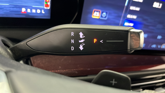Used 2024 Summit White Chevrolet Z71 image 20