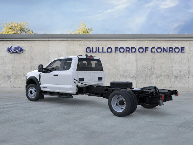 New 2026 Oxford White Ford F-450® XL image 4
