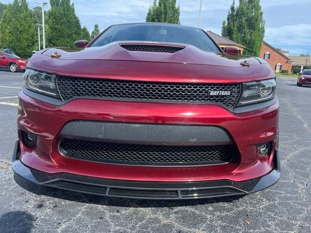 Used 2018 Octane Red Pearlcoat Dodge R/T Daytona 392 image 3