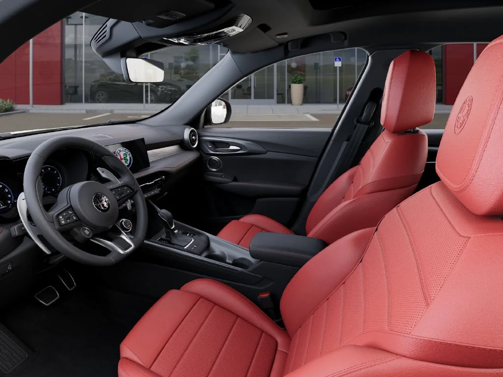 New 2026 Milano White Exterior Paint Alfa Romeo Base image 22