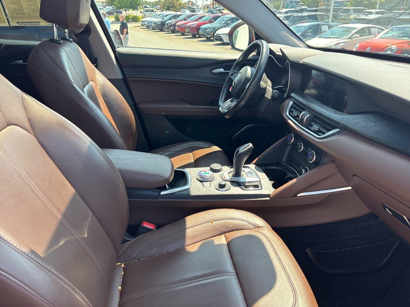Used 2020 Alfa Rosso Alfa Romeo  image 39