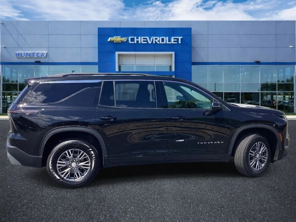 Used 2024 Mosaic Black Metallic Chevrolet FWD LT image 5