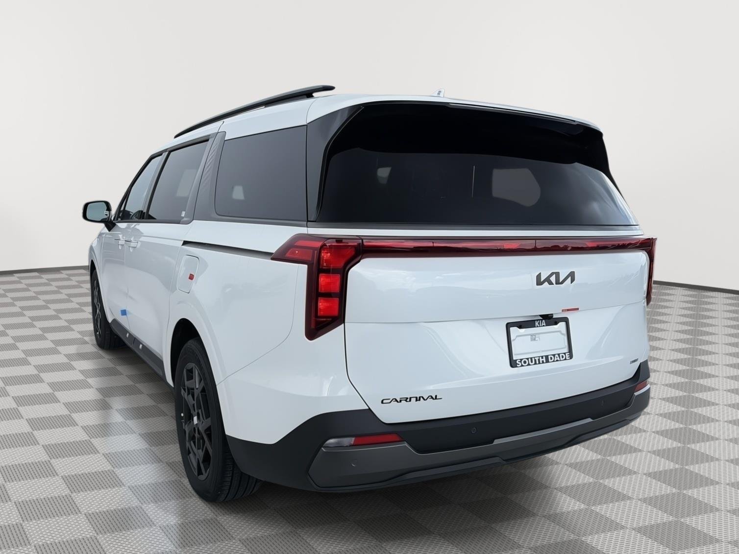 New 2027 Snow White Pearl Kia EX image 6