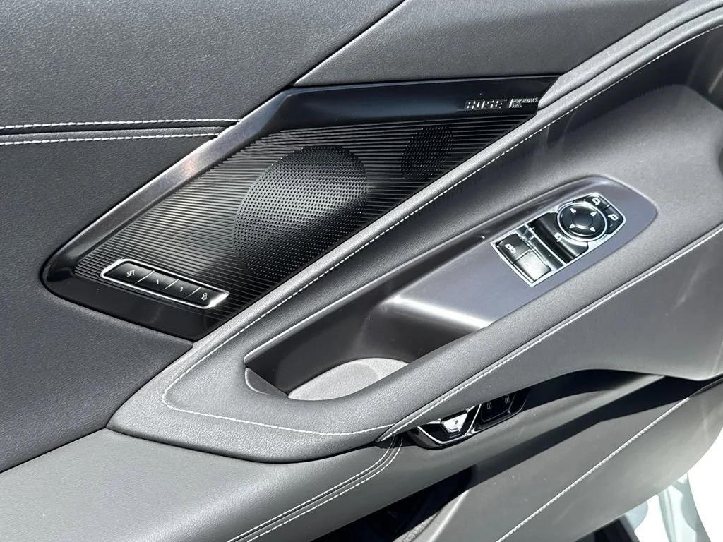2025 Chevrolet Corvette 2LZ - Photo 17