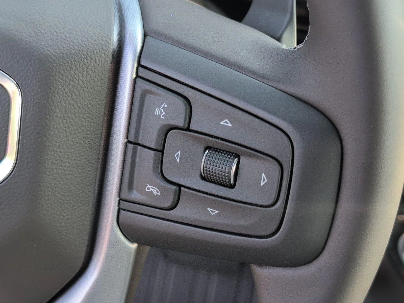 New 2026 Glacier White Tricoat GMC SLT image 28