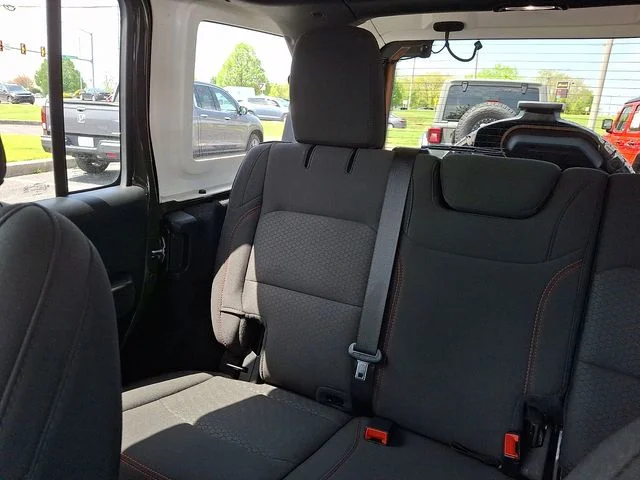 Used 2021 Green Jeep Unlimited Rubicon image 18