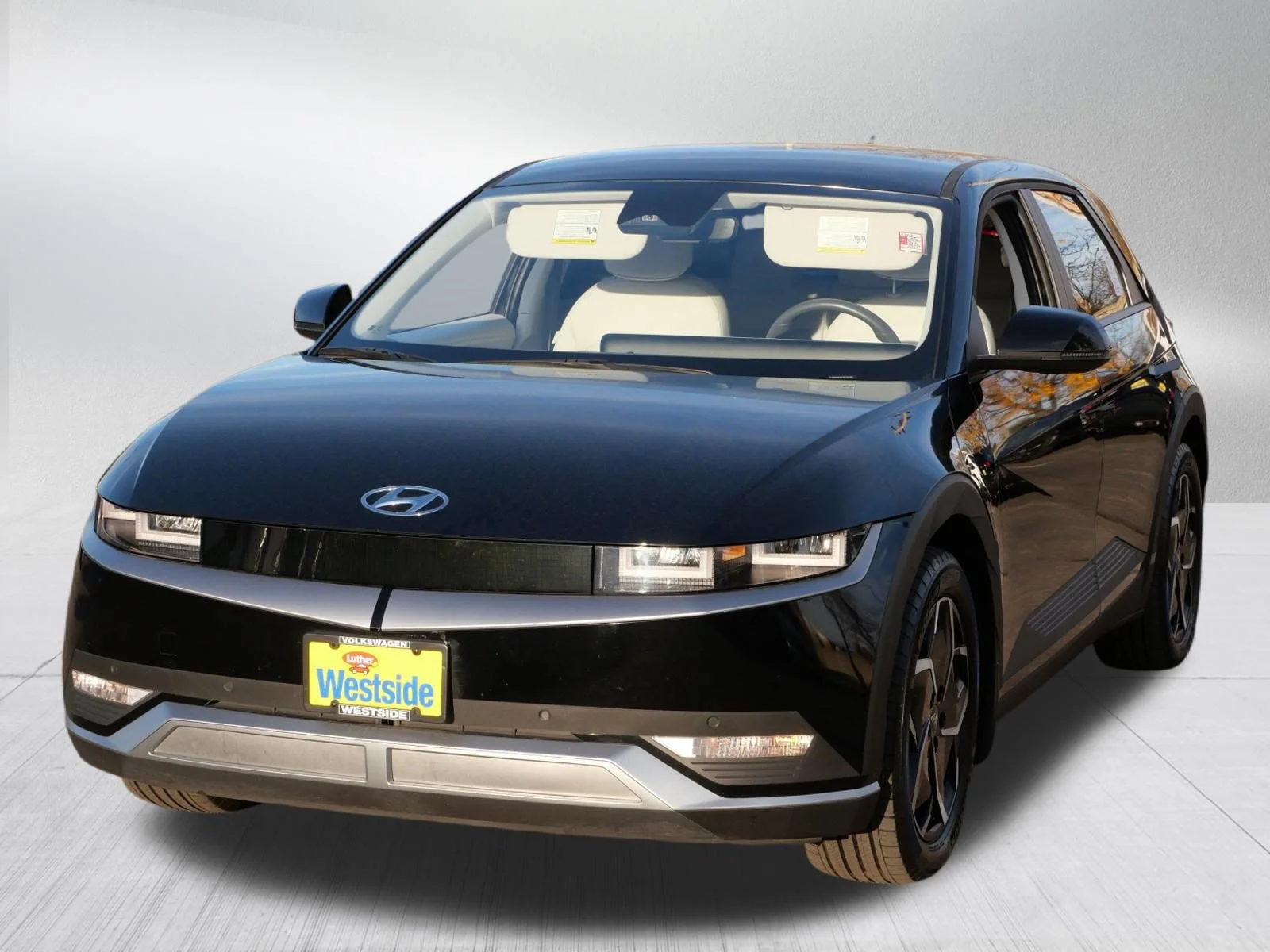 Used 2023 Hyundai IONIQ 5 SEL with VIN KM8KNDAF3PU201250 for sale in St. Louis Park, MN