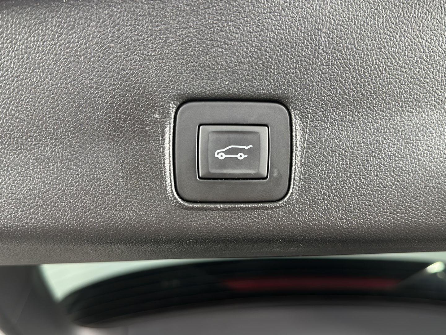 Used 2024 Summit White Chevrolet ACTIV image 11