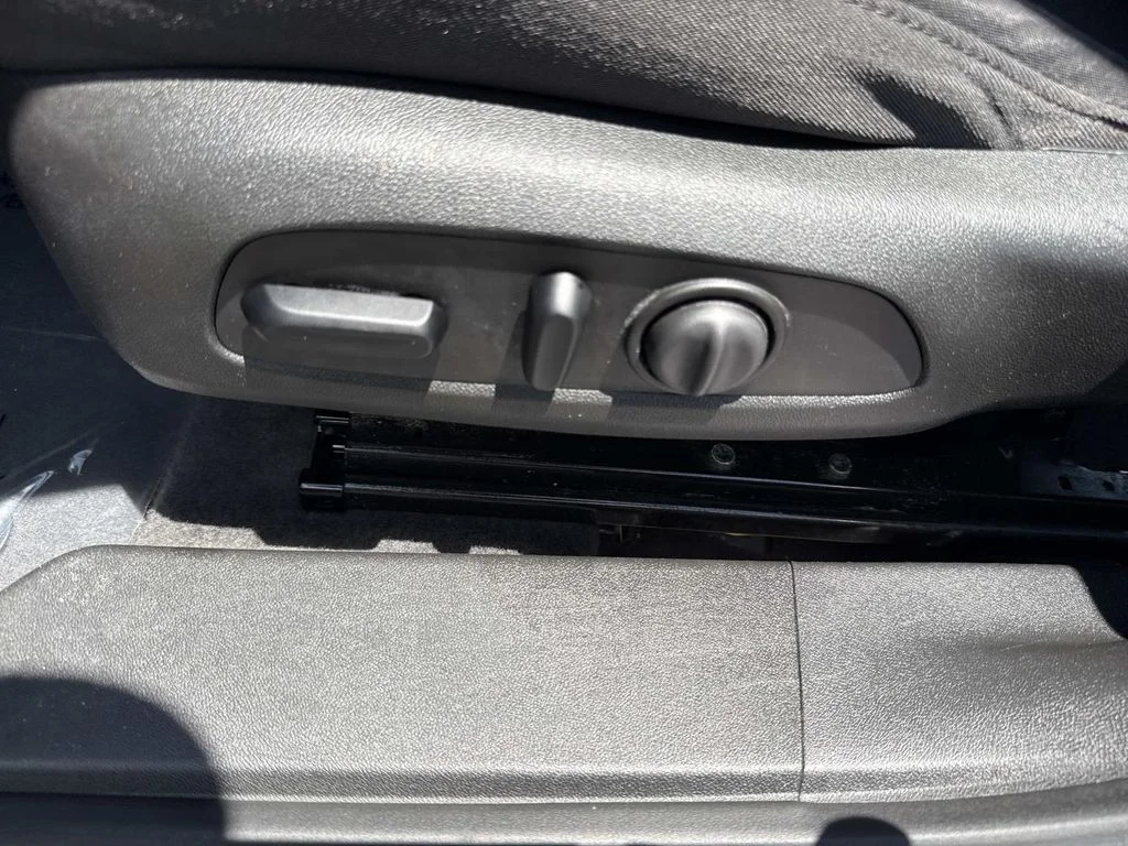 Used 2020 Gray Chevrolet LT image 25