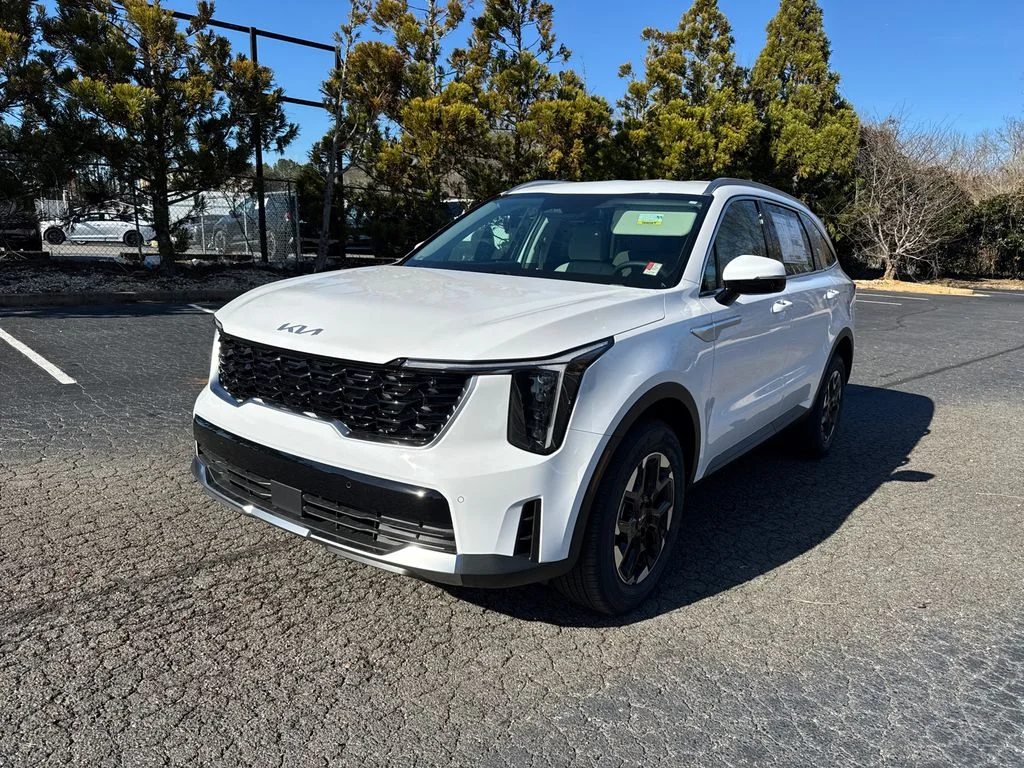 New 2026 White Kia S image 7