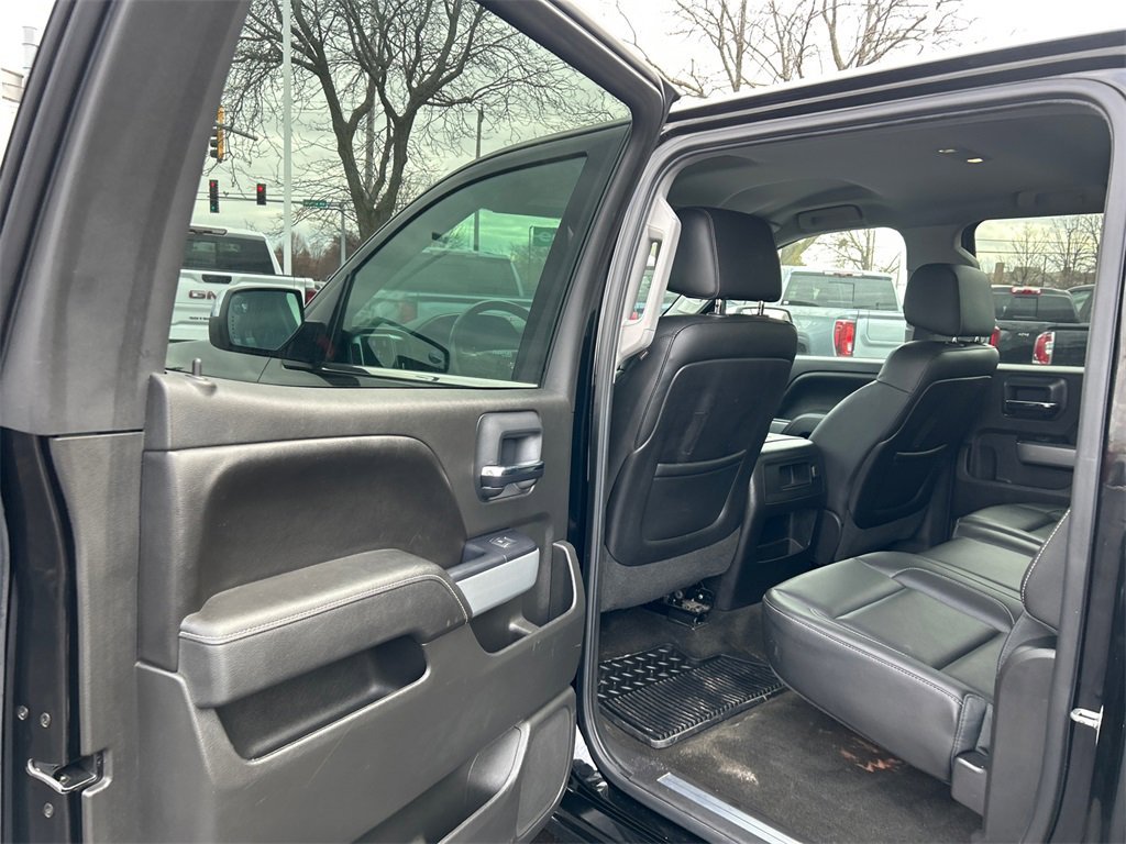 2015 CHEVROLET SILVERADO - Image 32