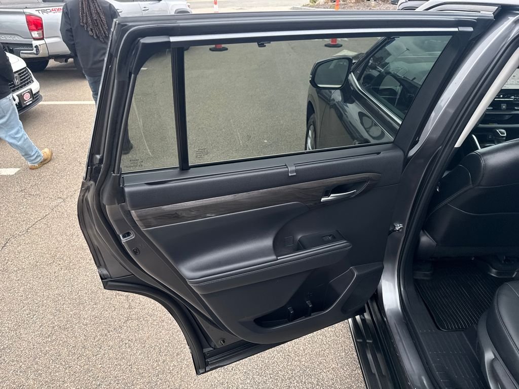 Used 2023 Gray Toyota Platinum image 42