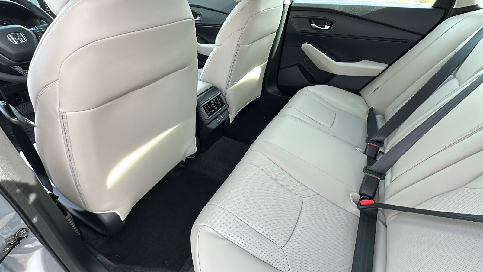 2025 Honda Accord Hybrid EX-L - Photo 24