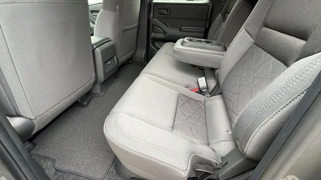 2026 Nissan Frontier SV - Photo 16