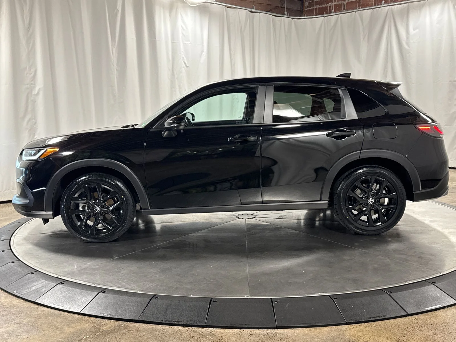 Used 2025 Crystal Black Pearl Honda Sport image 8