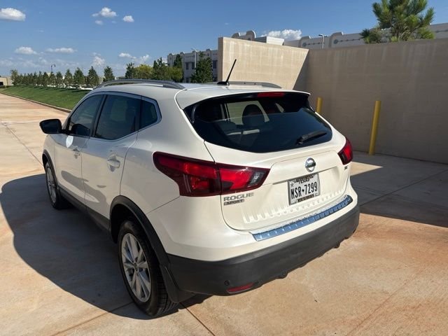 Used 2019 White Nissan SV image 6