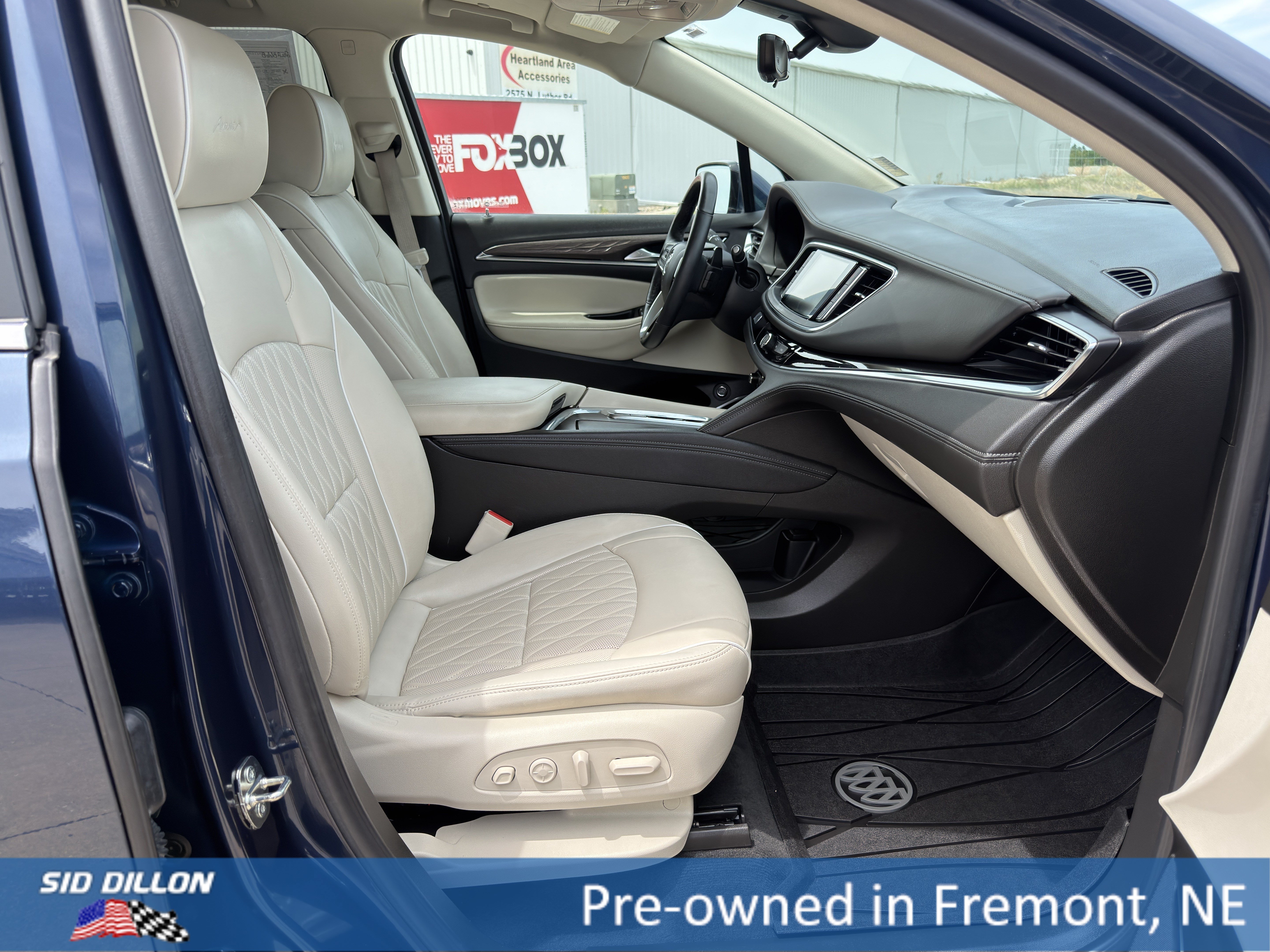 Used 2023 Emperor Blue Metallic Buick Avenir image 18