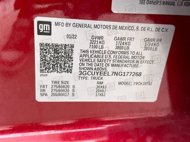 Used 2022 Red Chevrolet RST image 40
