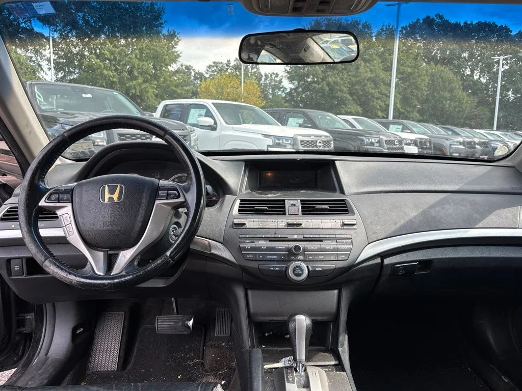 Used 2010 Black Honda EX-L image 7