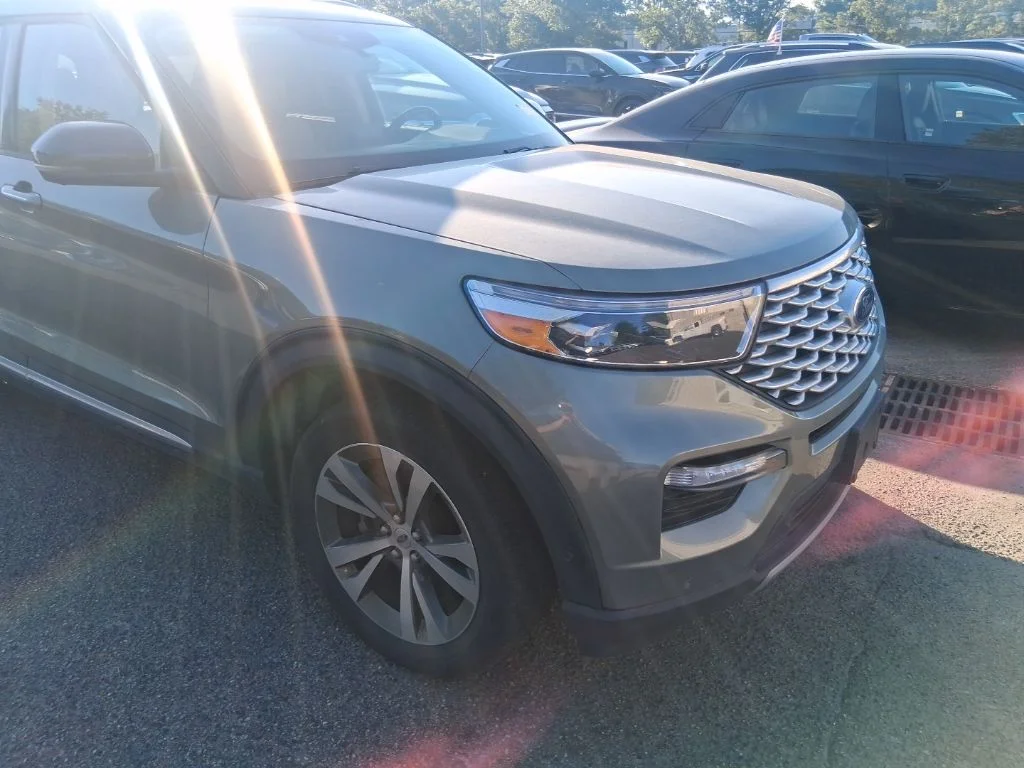 Used 2020 Green Ford Platinum image 4