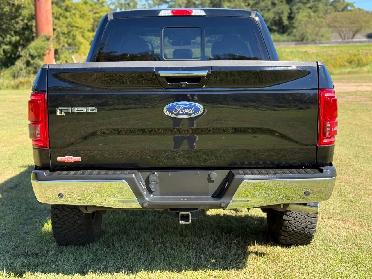 Used 2017 Black Ford Lariat 4x4 4dr SuperCrew 5.5 ft. SB image 4