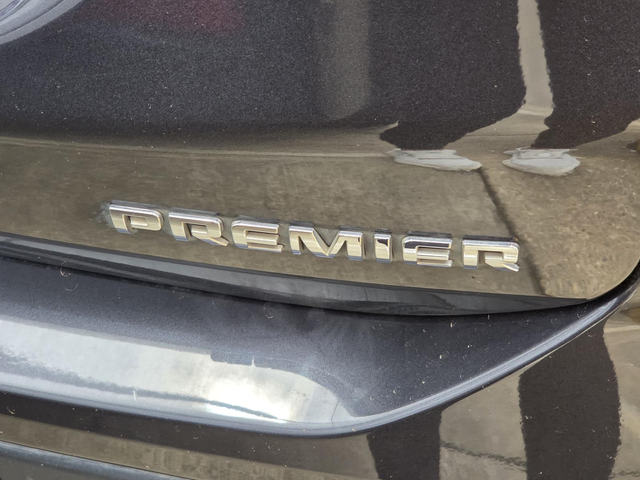 Used 2022 Gray Chevrolet Premier image 37