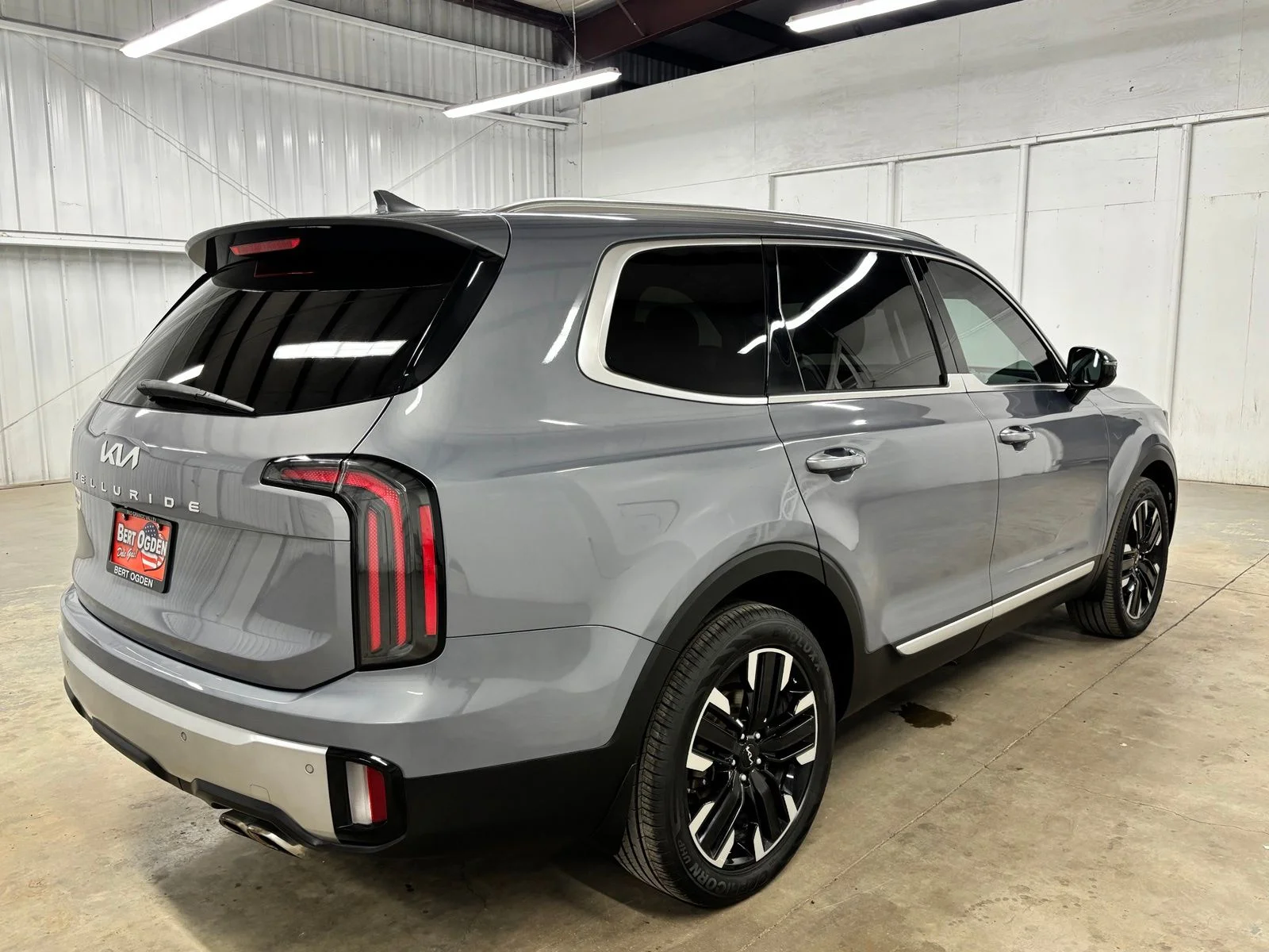 Used 2023 Silver Kia SX image 7