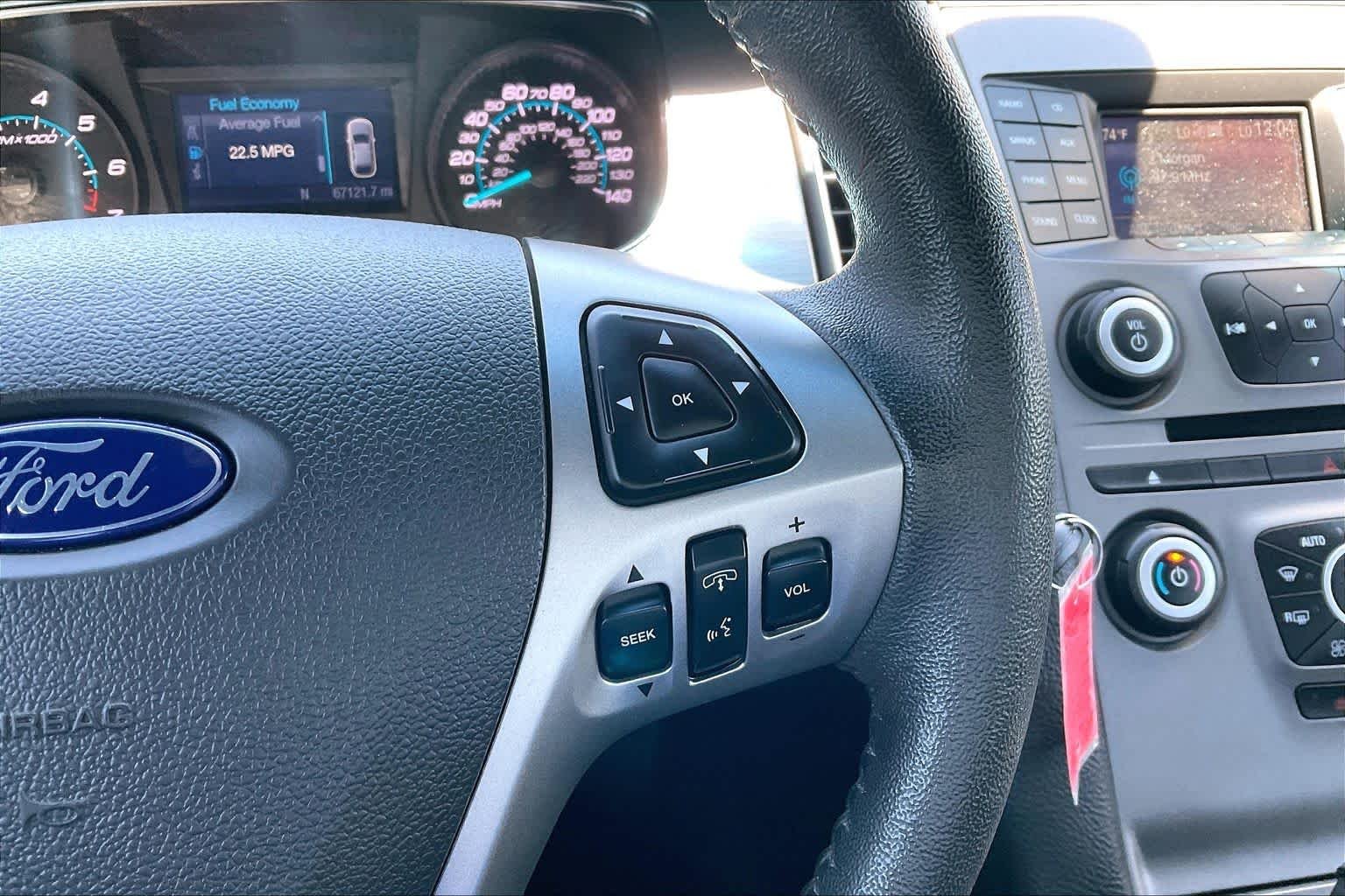 Used 2018 White Gold Metallic Ford SEL image 23