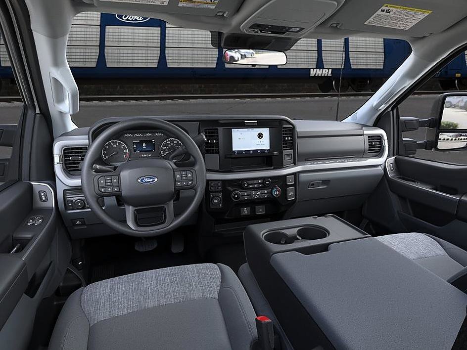New 2026 Oxford White Ford F-350® XLT image 9