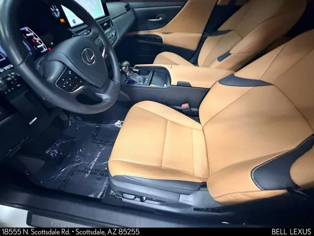 Certified Used 2025 White Lexus 300h image 15