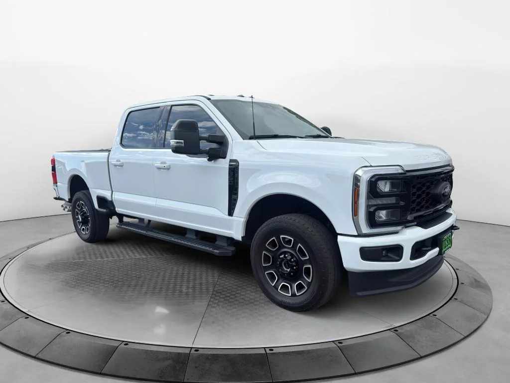 Certified Used 2025 Oxford White Ford LARIAT image 8