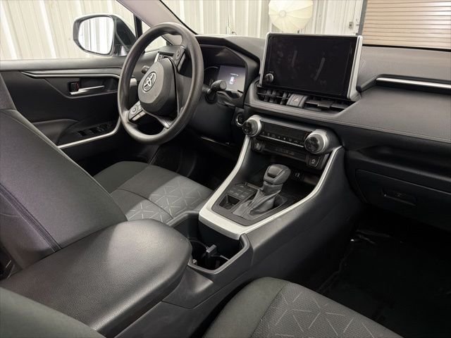Used 2025 Ice Toyota XLE image 19