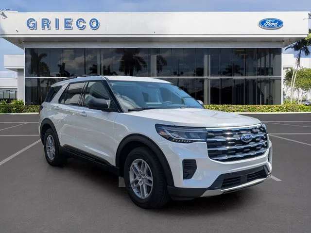 New 2026 Star White Metallic Tri-Coat Ford Active image 1