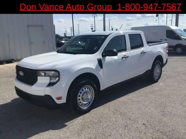 Used 2025 White Ford XL image 1