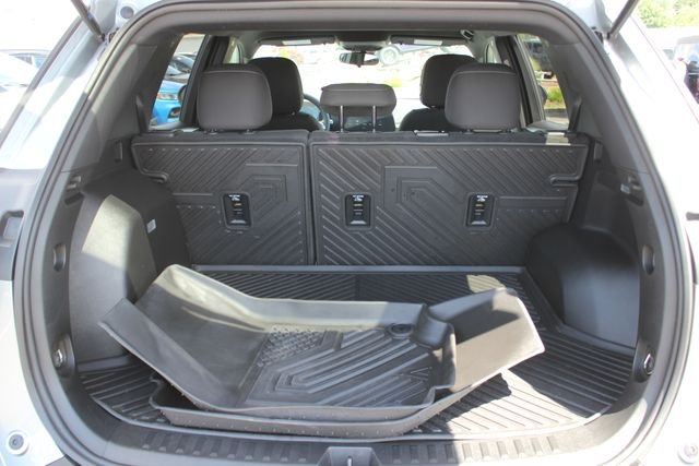 Used 2025 Gray Chevrolet LT image 25