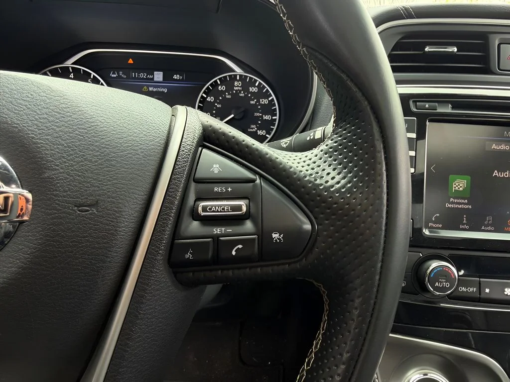 Used 2021 Black Nissan Platinum image 13