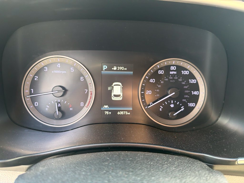 Used 2019 Red Hyundai Ultimate image 19
