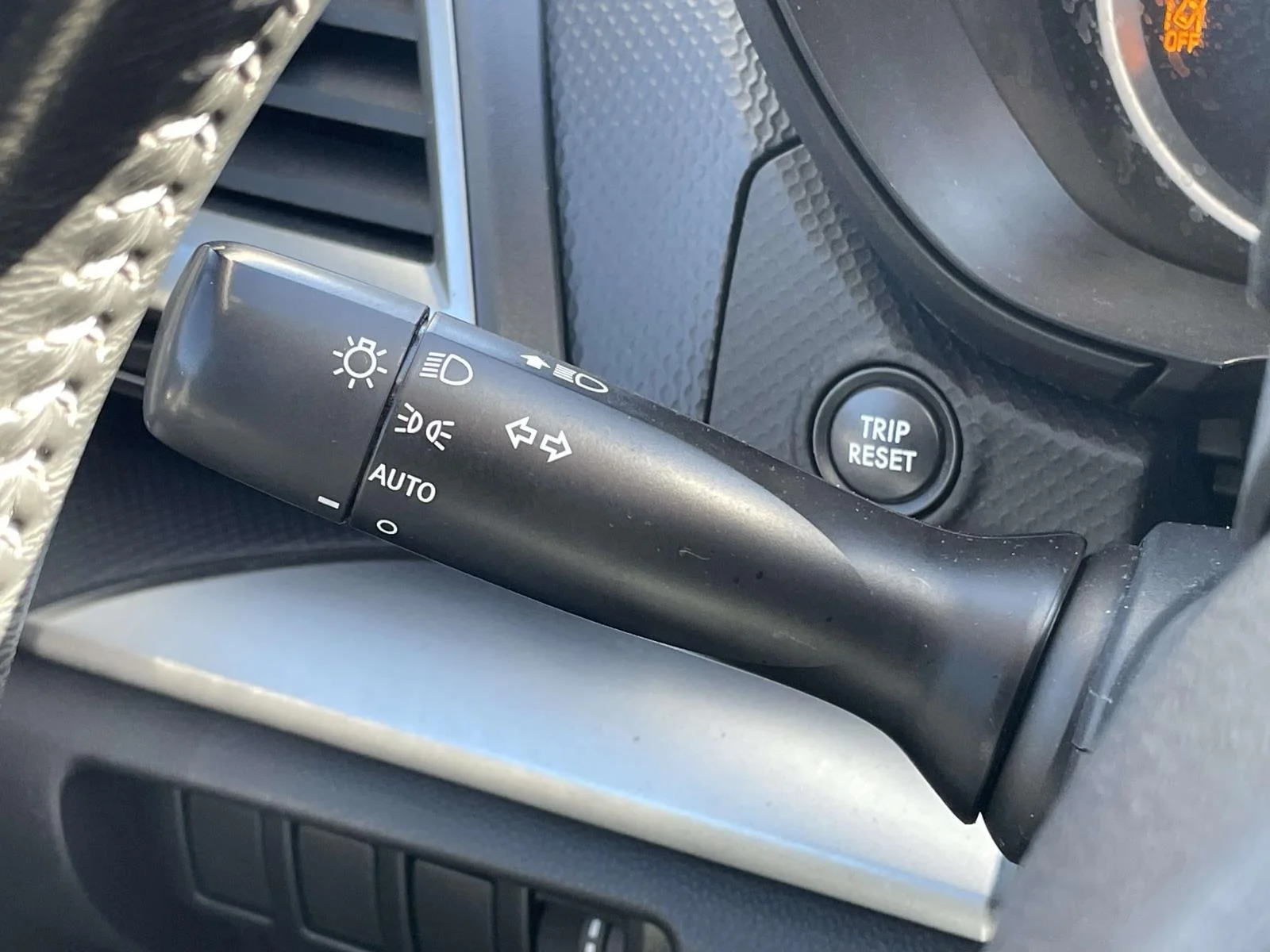 Used 2019 Crystal Black Silica Subaru Premium image 12