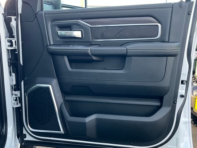 New 2026 Bright White Clear-Coat Exterior Paint RAM Laramie image 32