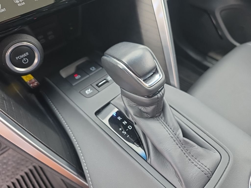Certified Used 2023  Toyota Limited image 23