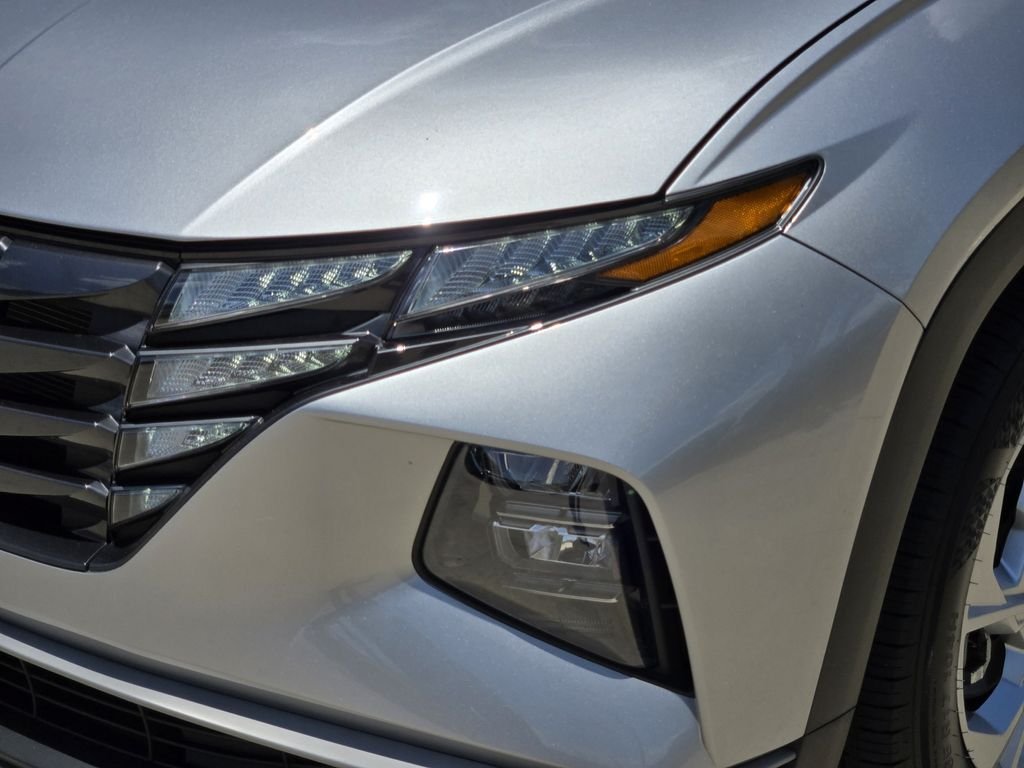 Used 2024 Silver Hyundai SEL image 5