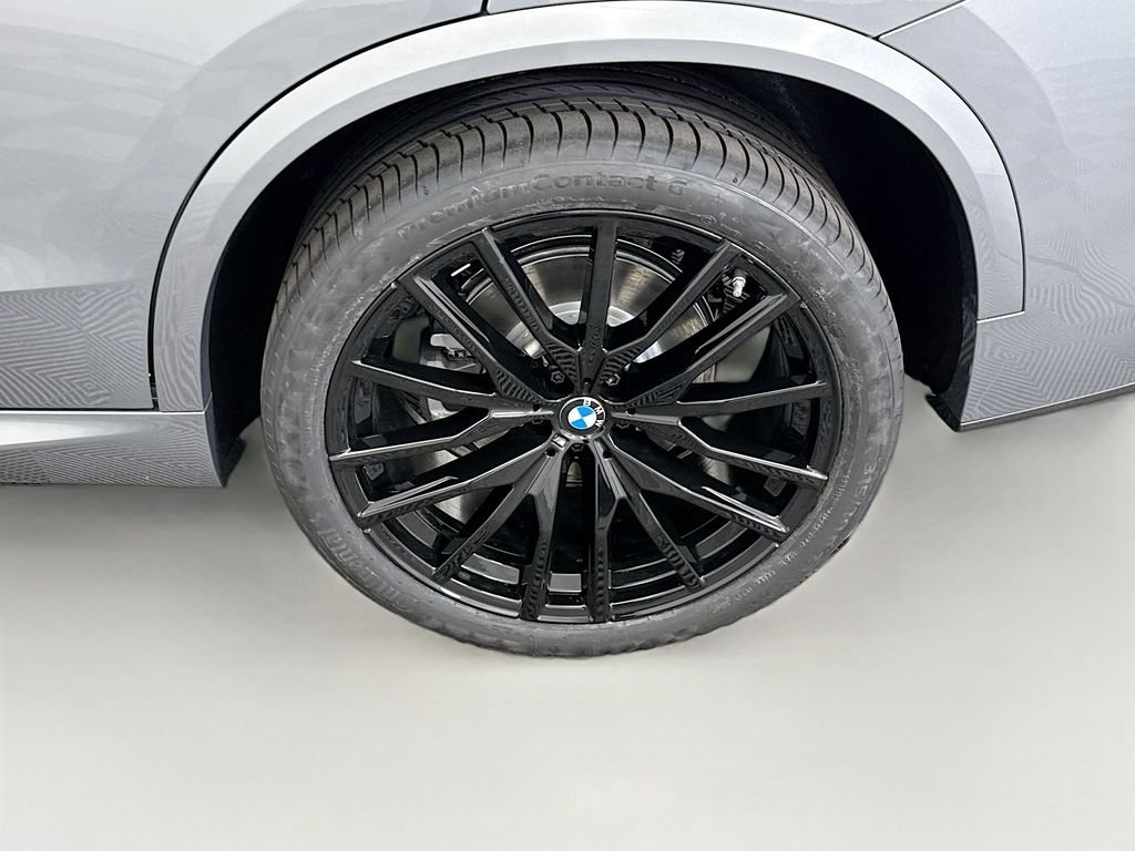 Used 2026 Gray Metallic BMW xDrive40i image 31