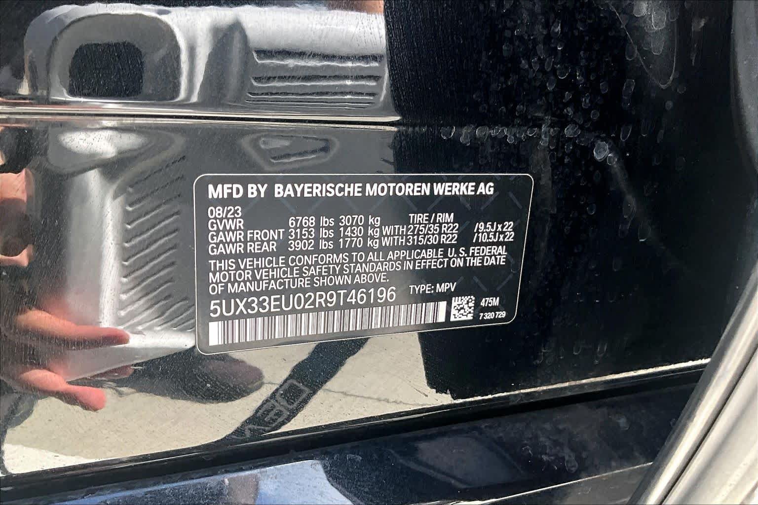 Certified Used 2024 Black Sapphire Metallic BMW M60i image 33