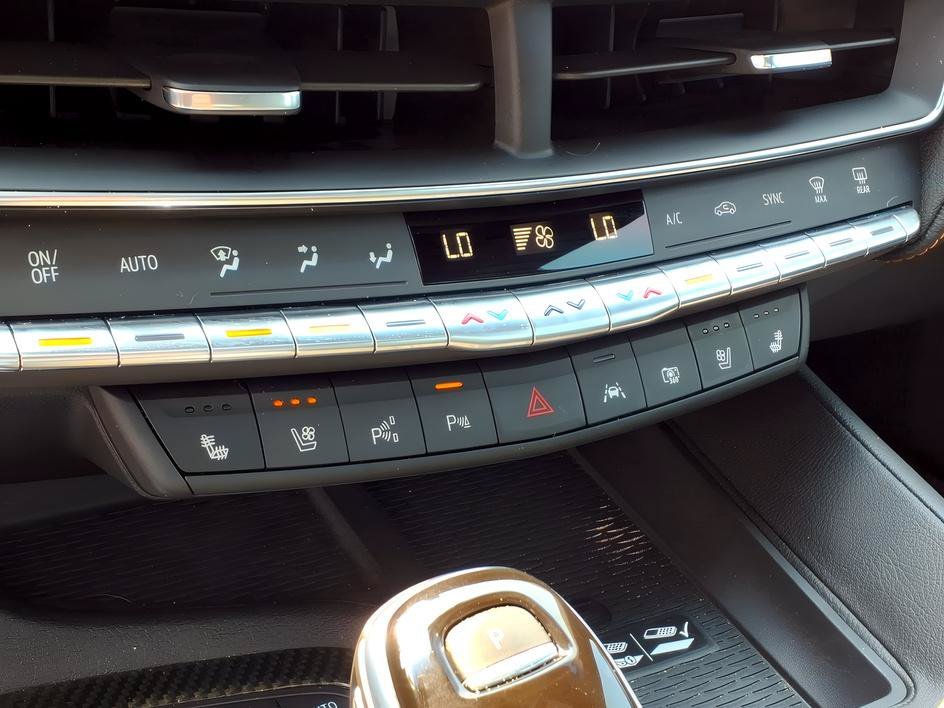 Used 2021 Rift Metallic Cadillac V-Series image 22