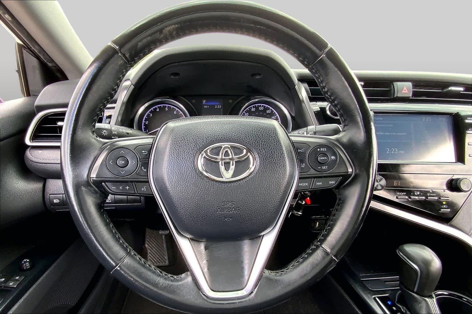 Used 2019 Midnight Black Metallic Toyota SE image 6