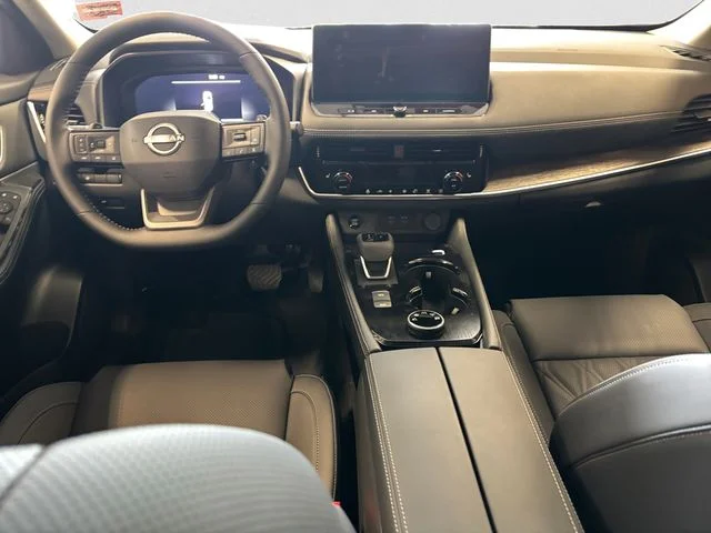 New 2026 Gray Nissan Platinum image 11