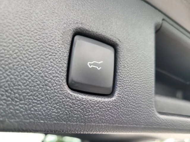 Used 2025 Gray Ford Active image 11