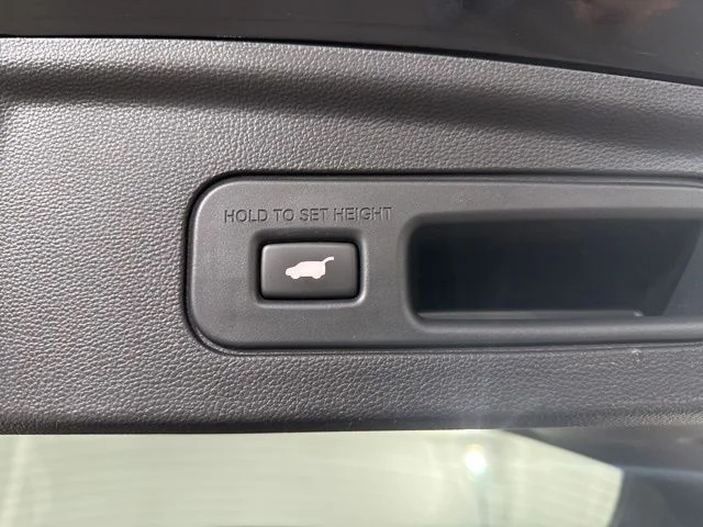 Used 2022 Black Acura Technology image 12