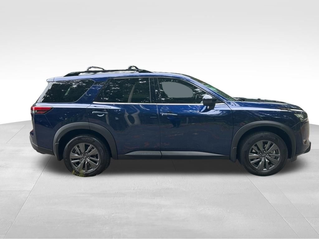 2023 Nissan Pathfinder SV - Photo 7