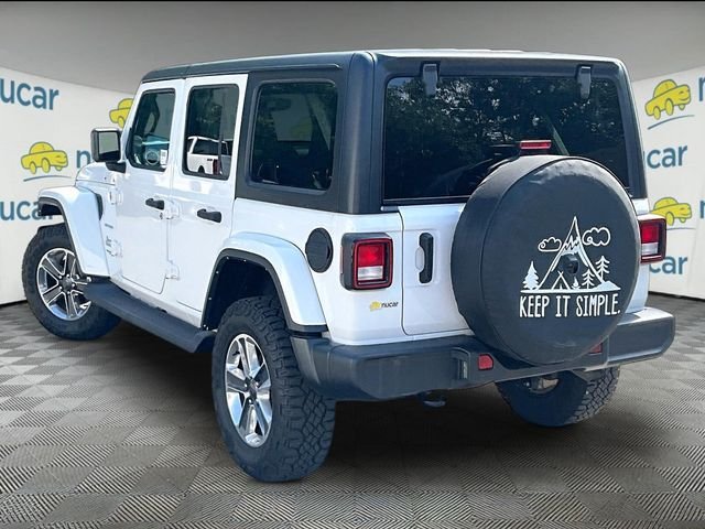 Used 2022 White Jeep Unlimited Sahara image 2